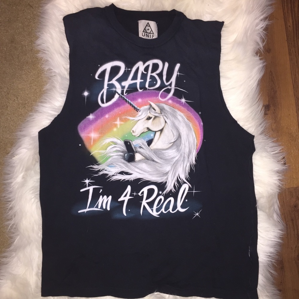 UNIF TEE ✨